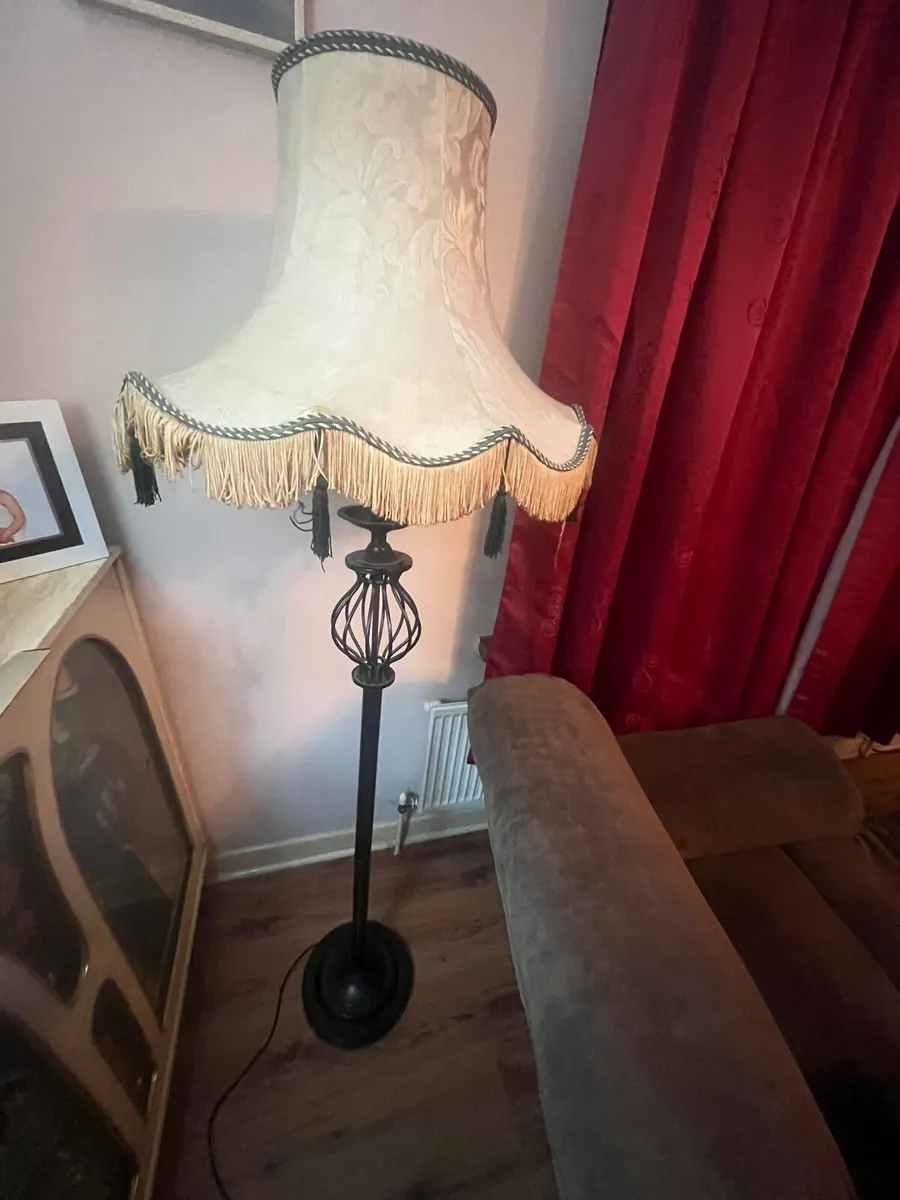Large floor lamp - Image 2