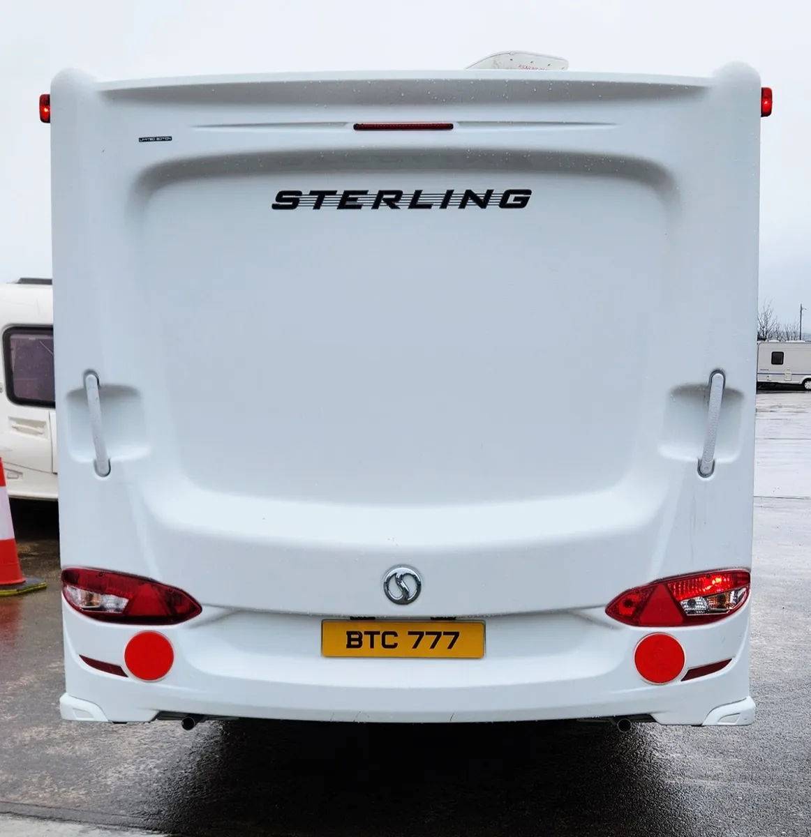 STUNNING STERLING XL 4 BERTH + AWNING MOTOR MOVERS - Image 2