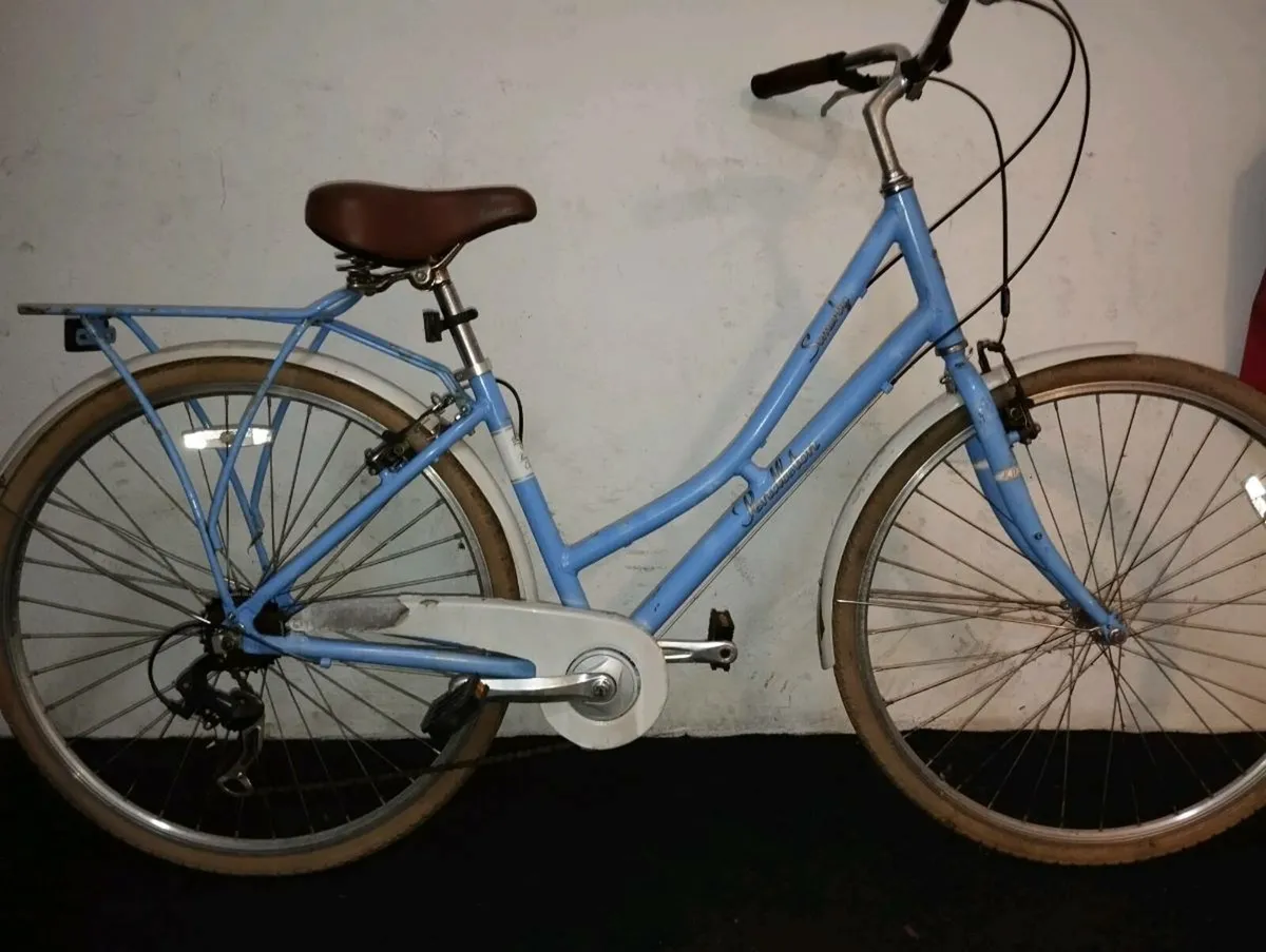 Ladies 28inch hybrid - Image 1