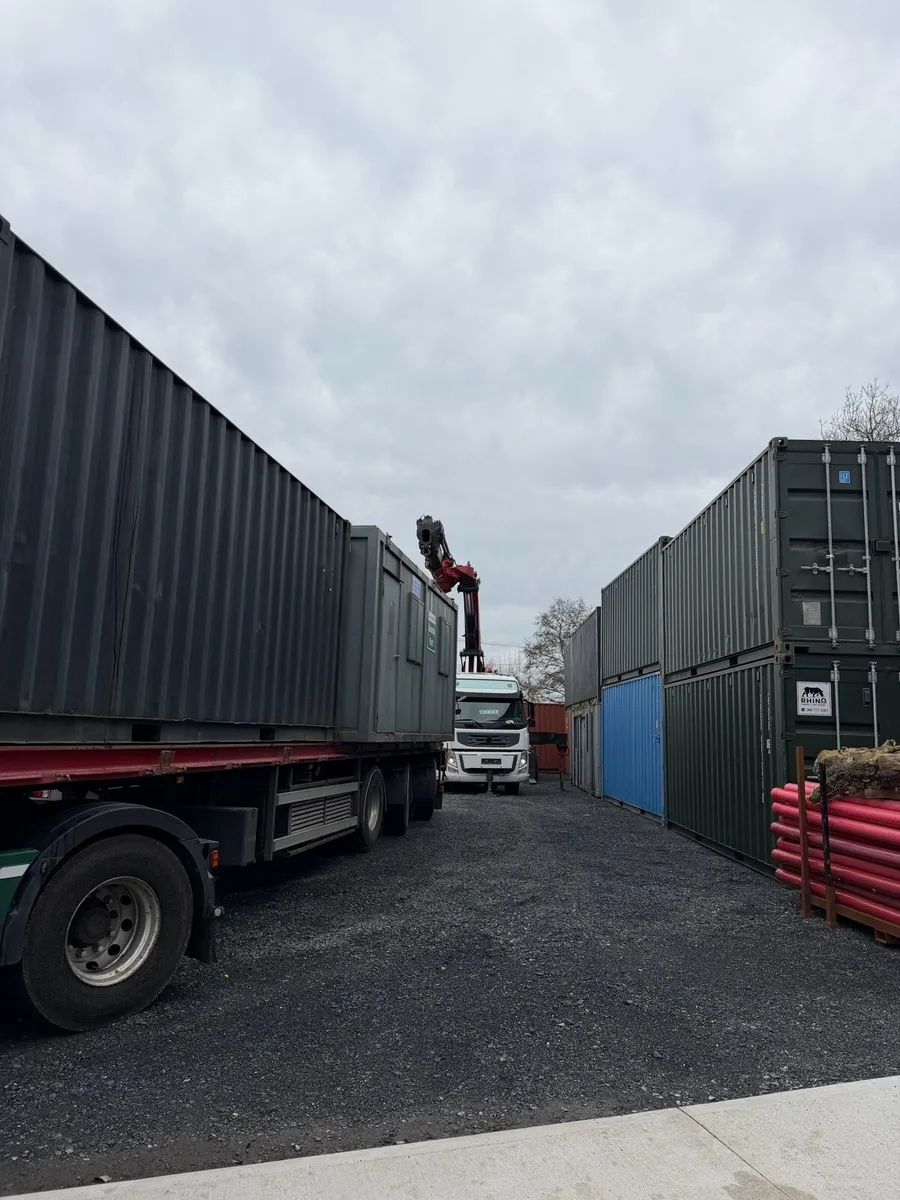 20ft and 40ft containers - Image 2