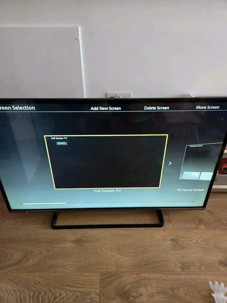 Panasonic TV 43in - Image 2