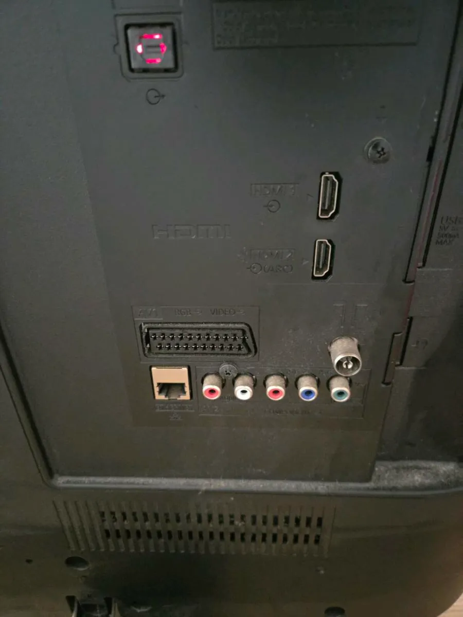 Panasonic TV 43in - Image 3