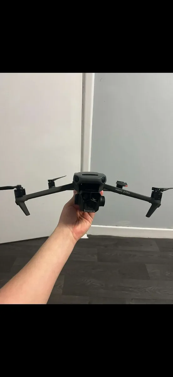 DJ mavic 3 pro - Image 1