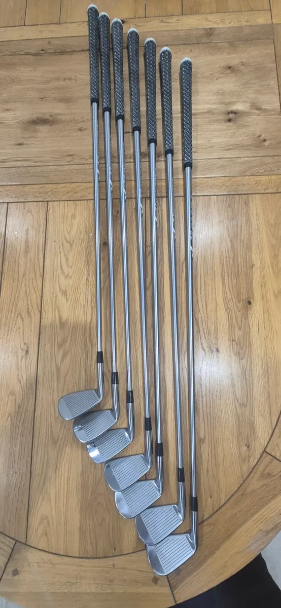 Mizuno Pro 221 irons - Image 3