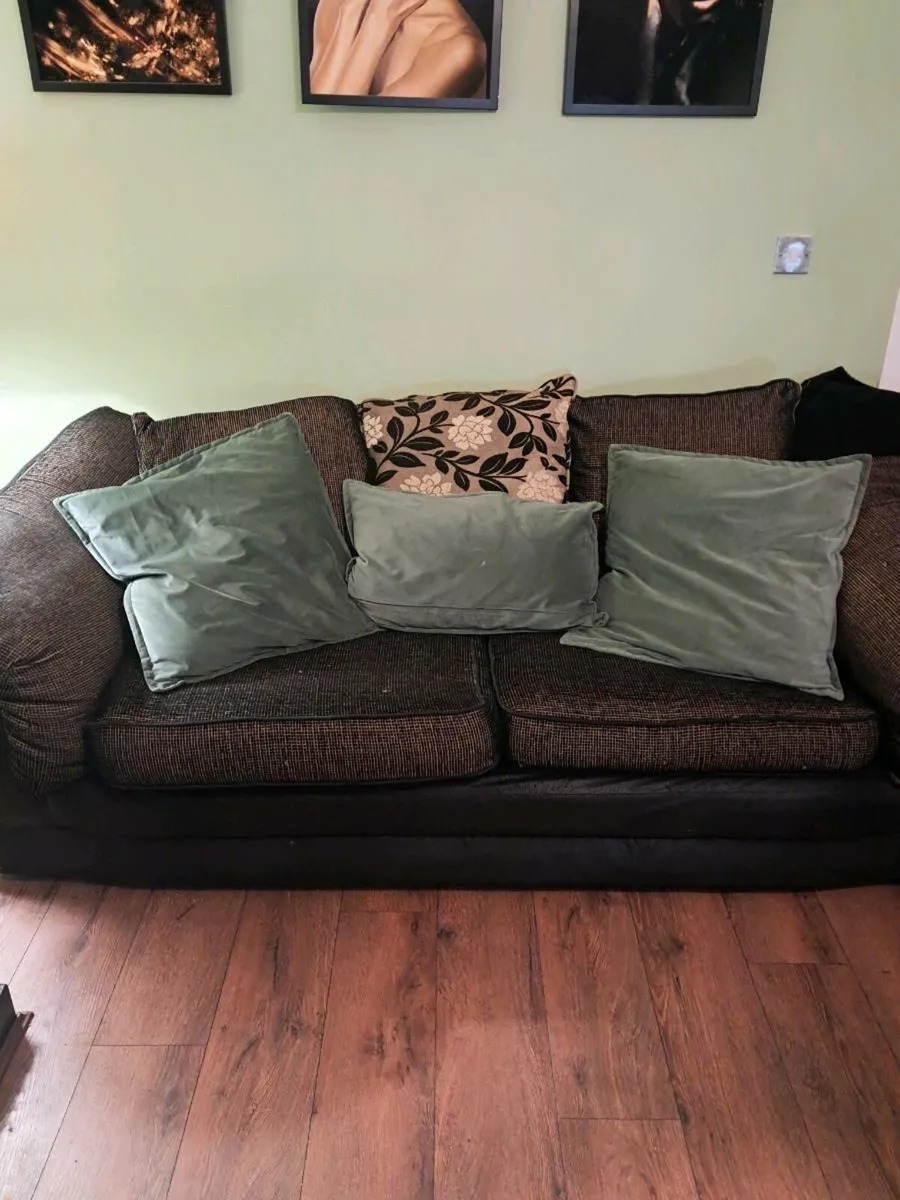 3 and 2 seaters - Image 1