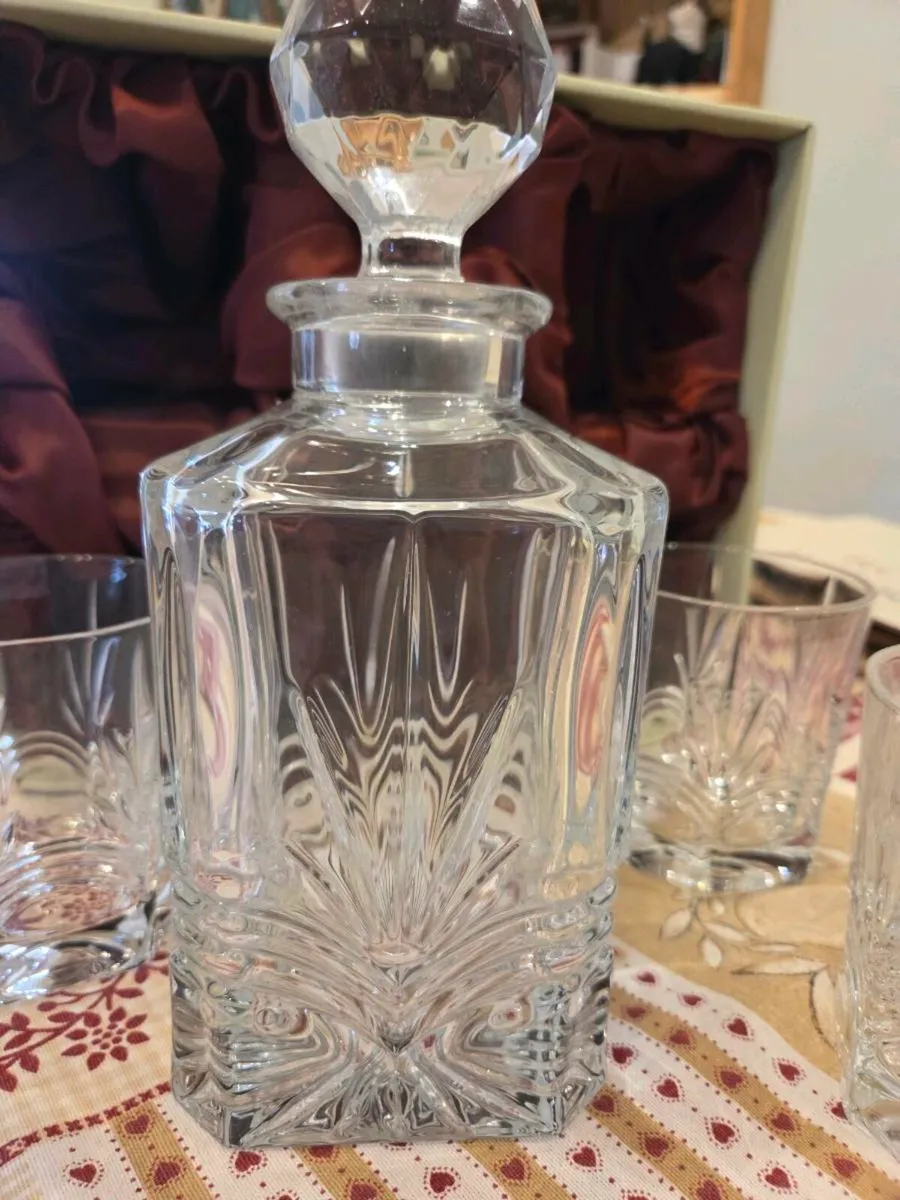 Galway Crystal Set Decanter & Glasses - Image 3