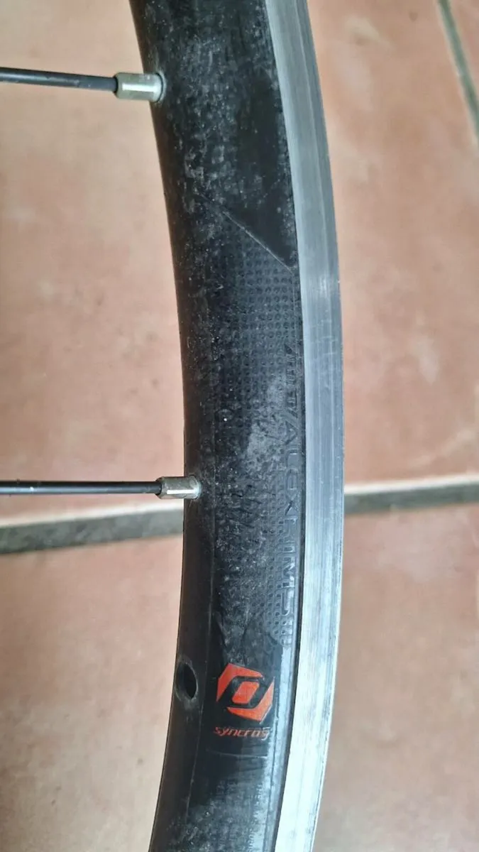 Axel Rims Race 24 with Shimano 105 - Image 2