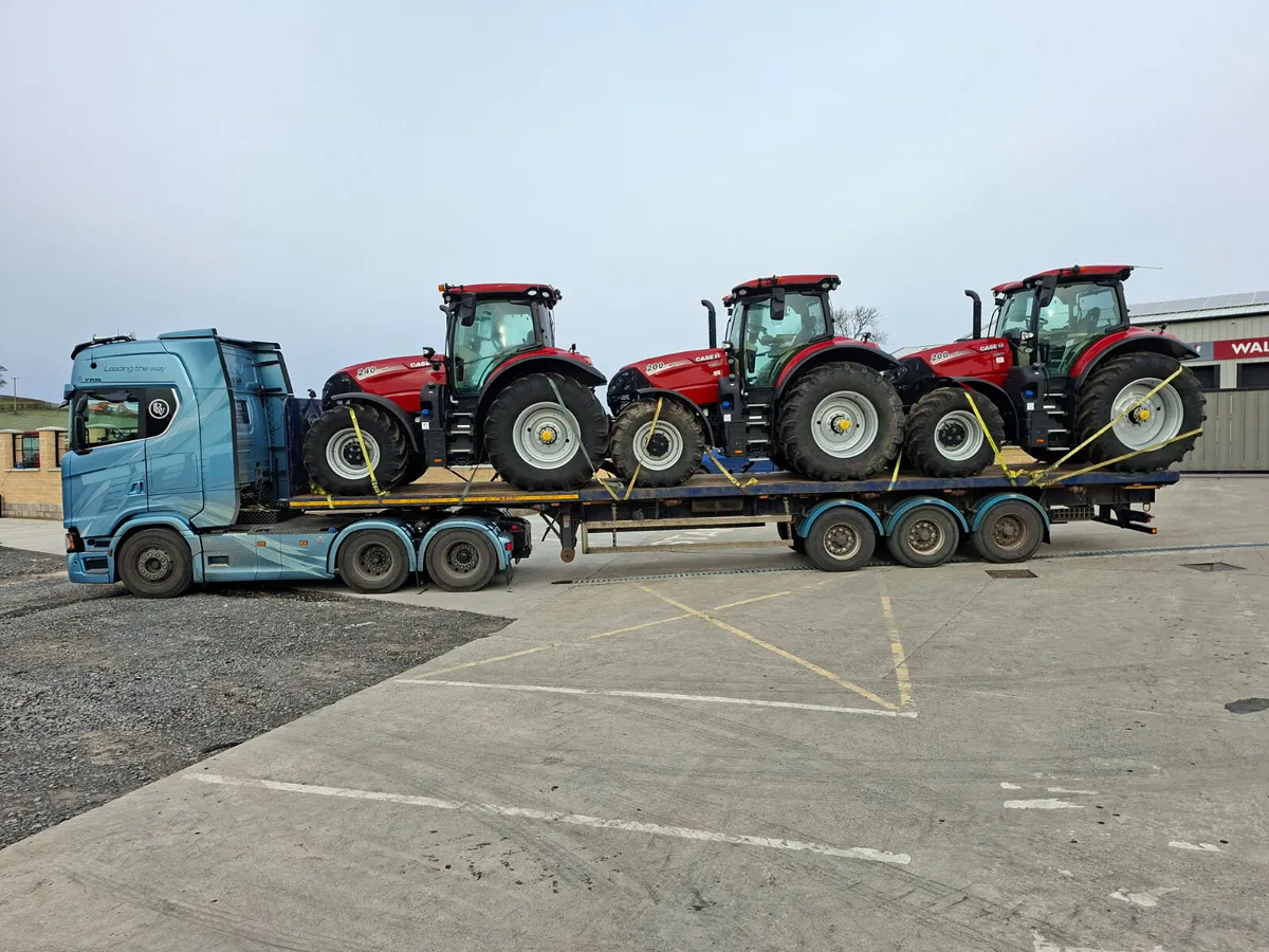 3x EXHIRE PUMA CVX, 240, 200 & 200