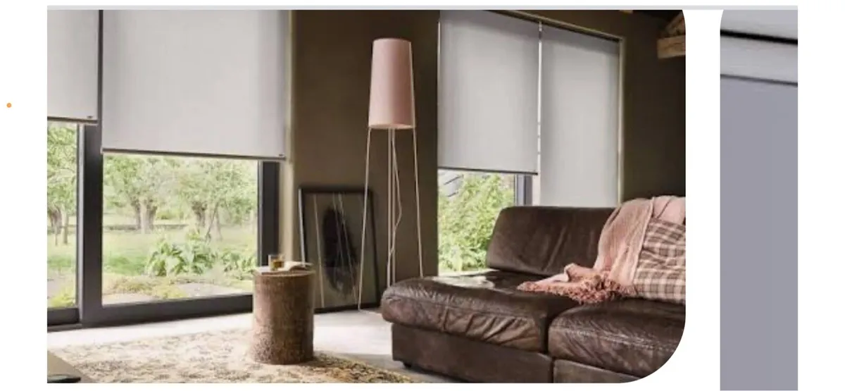 Luxaflex blind 260x116cm - Image 1