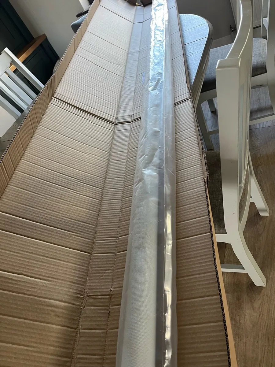 Luxaflex blind 260x116cm - Image 3