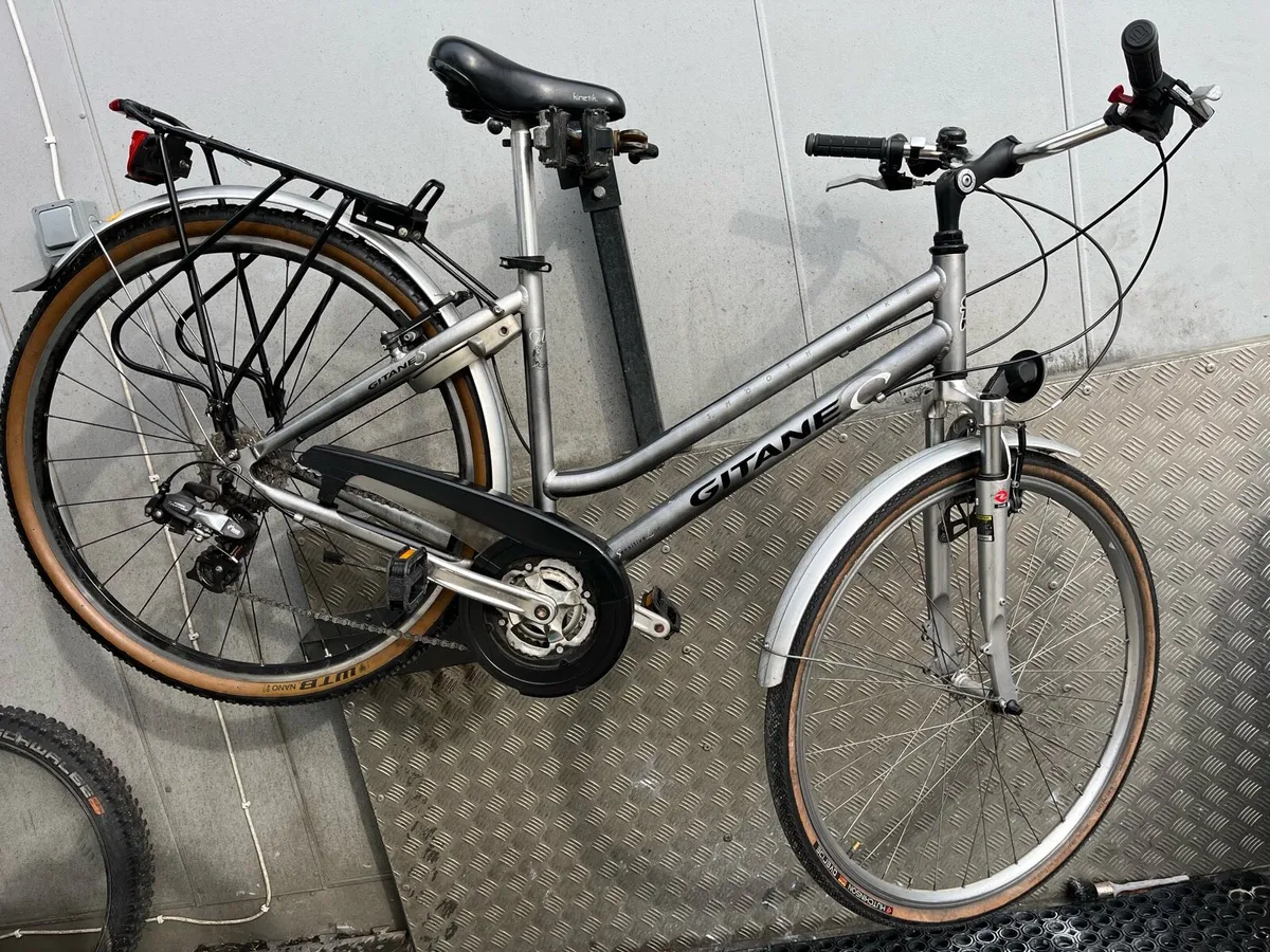 High Quality Ladies Town Bike - Image 1