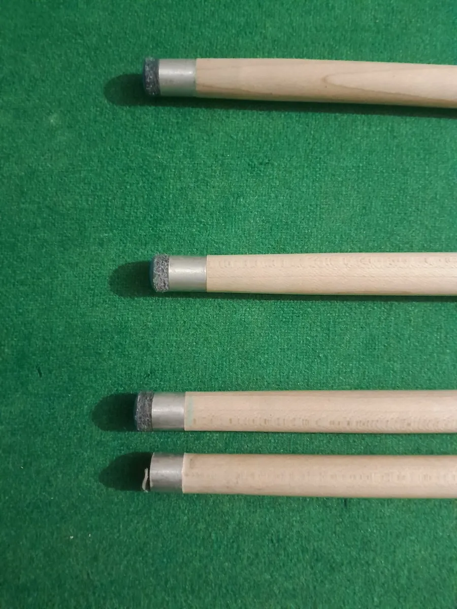 Pool table cues - Image 3