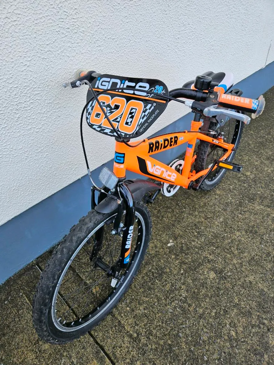 Boys 20 inch wheel bike - Image 1