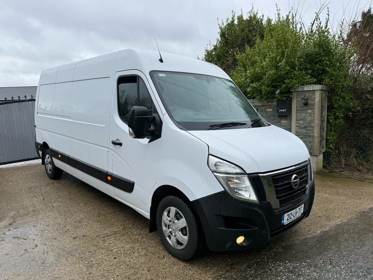 2021 (212) Nissan nv400 Doe&tax - Image 1