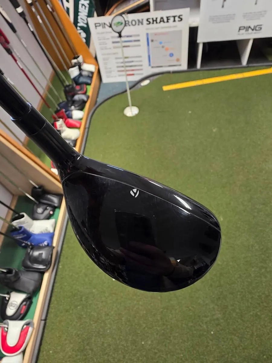 Taylormade Qi10 Max 4 Hybrid - Image 3