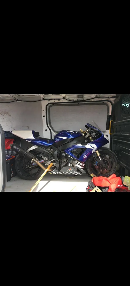 2003 R1 track bike - Image 4