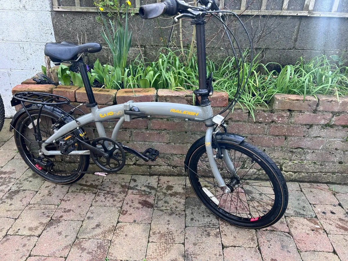 Raleigh Folding Bike – Clean 100% Ready To Ride - Image 2