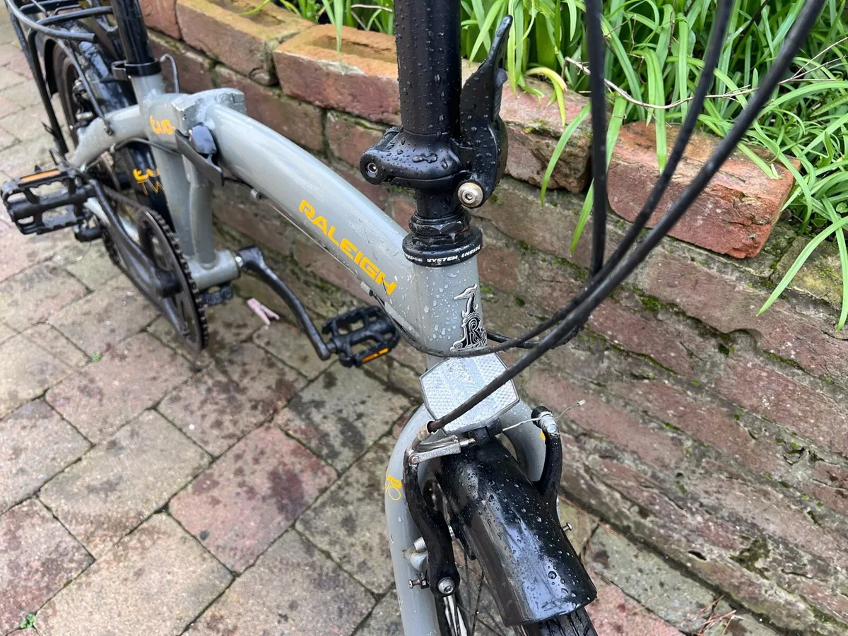 Raleigh Folding Bike – Clean 100% Ready To Ride - Image 4