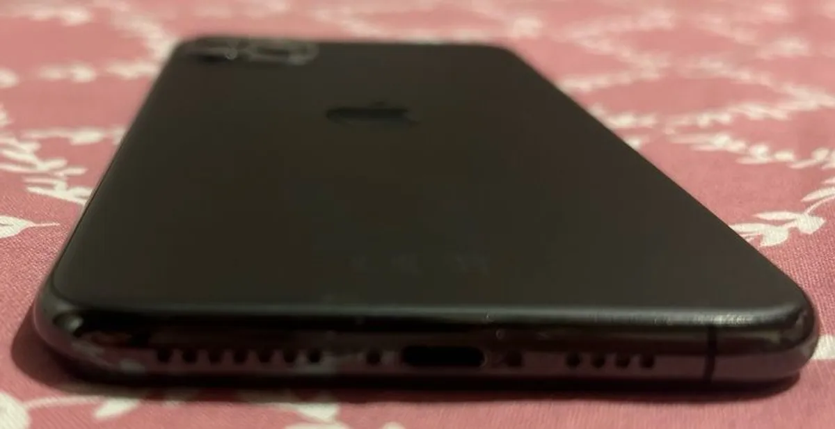 iPhone 11 Pro Max - Image 4
