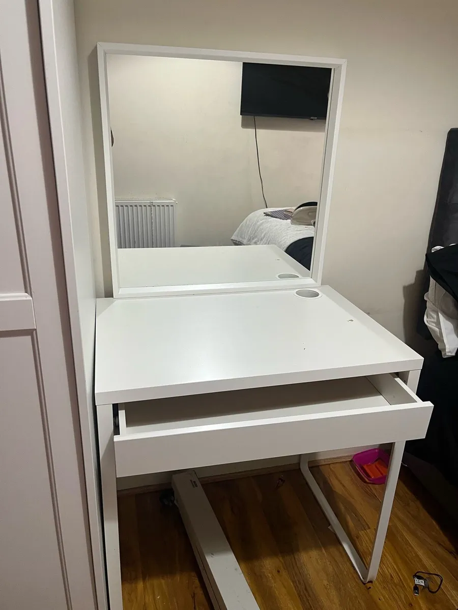 Dressing table - Image 2
