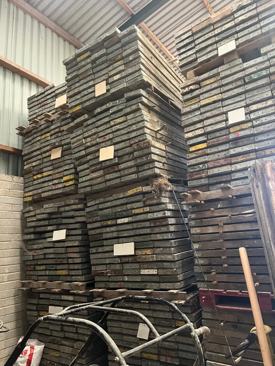 Scaffolding for sale - Image 1