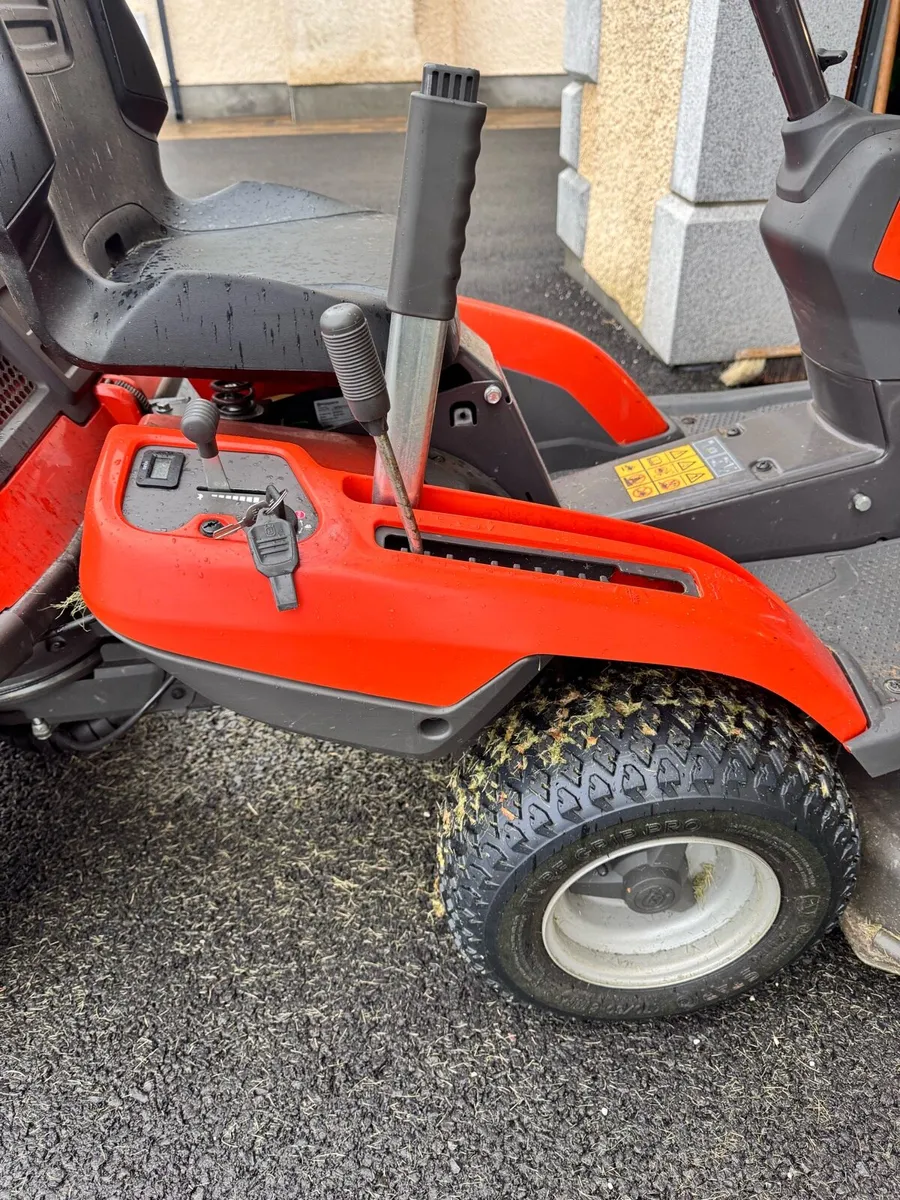 Husqvarna ride on - Image 4