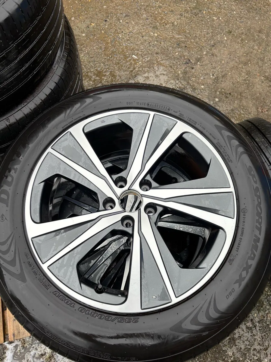 19” Lexus/Toyota alloys and tyres - Image 3