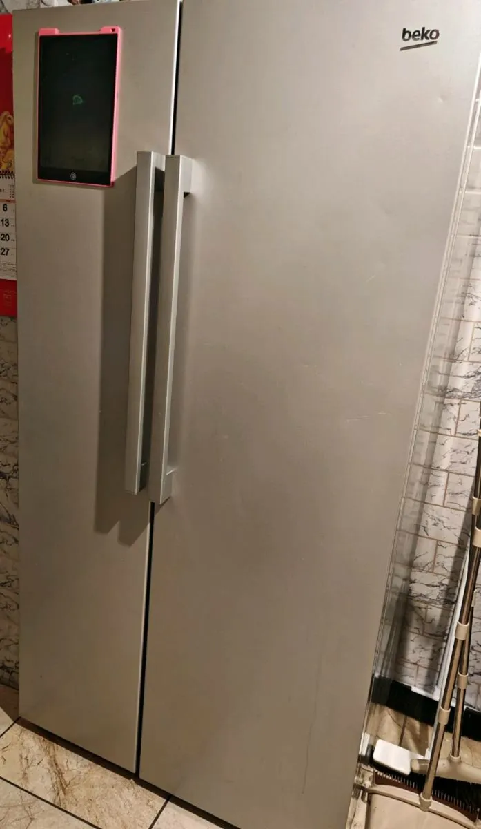 Fridge freezer - Image 2