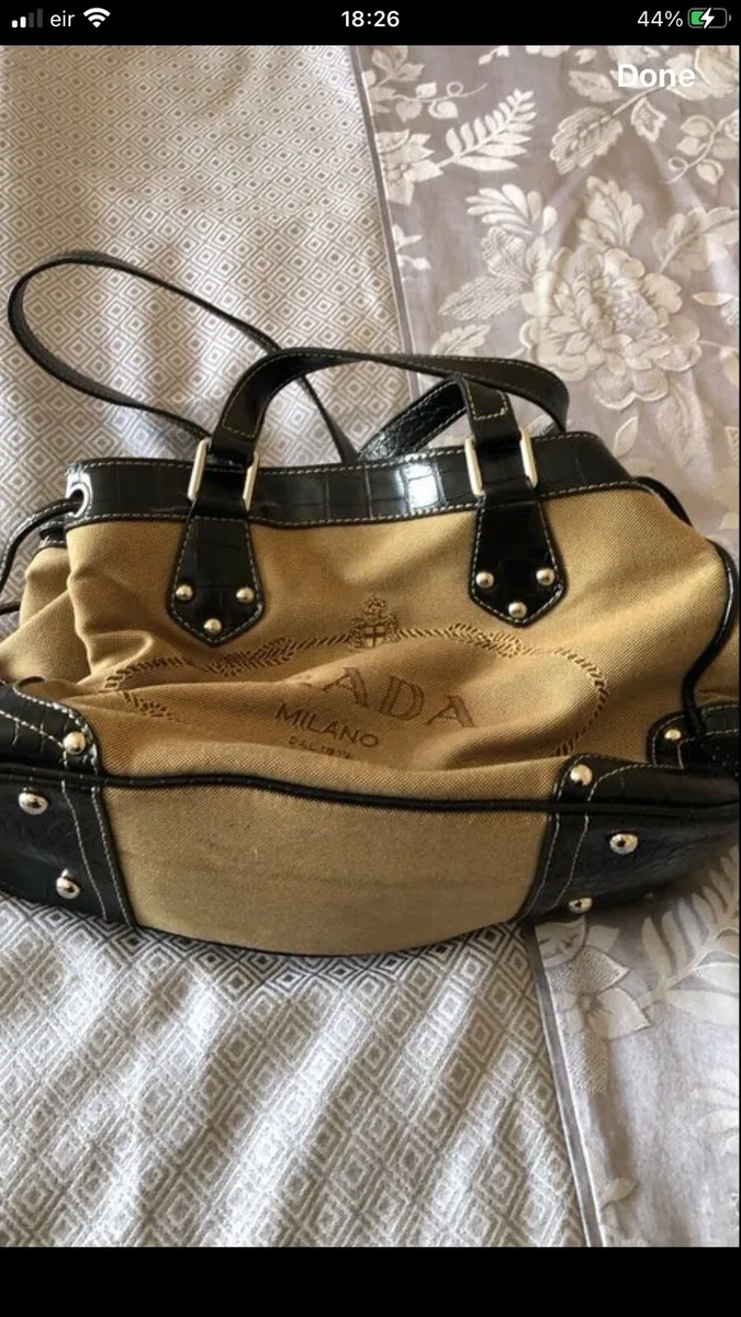 Ladies Prada bag €25 - Image 2