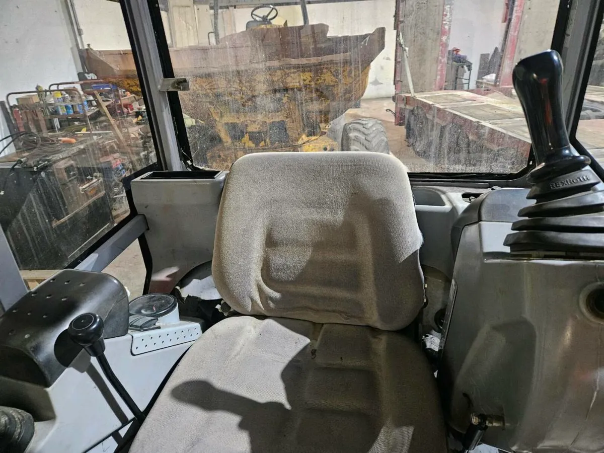 Wacker neuson 2 ton digger 2015 - Image 2