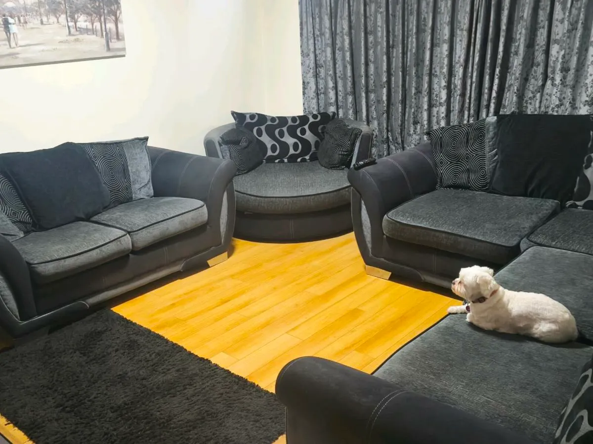 Sofa set - Image 1