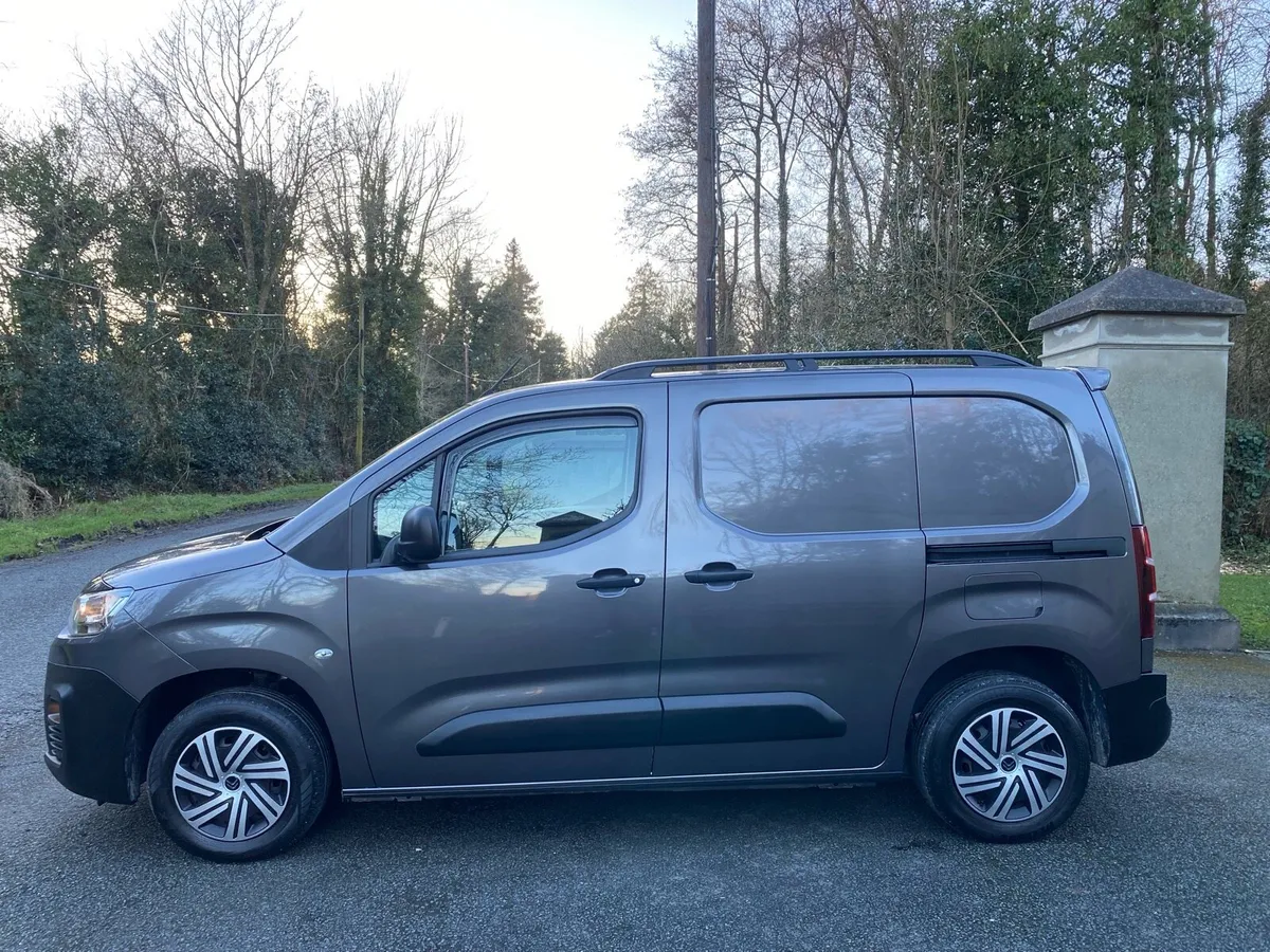 2021 Citroen Berlingo 650 Enterprise Blue HDI - Image 4