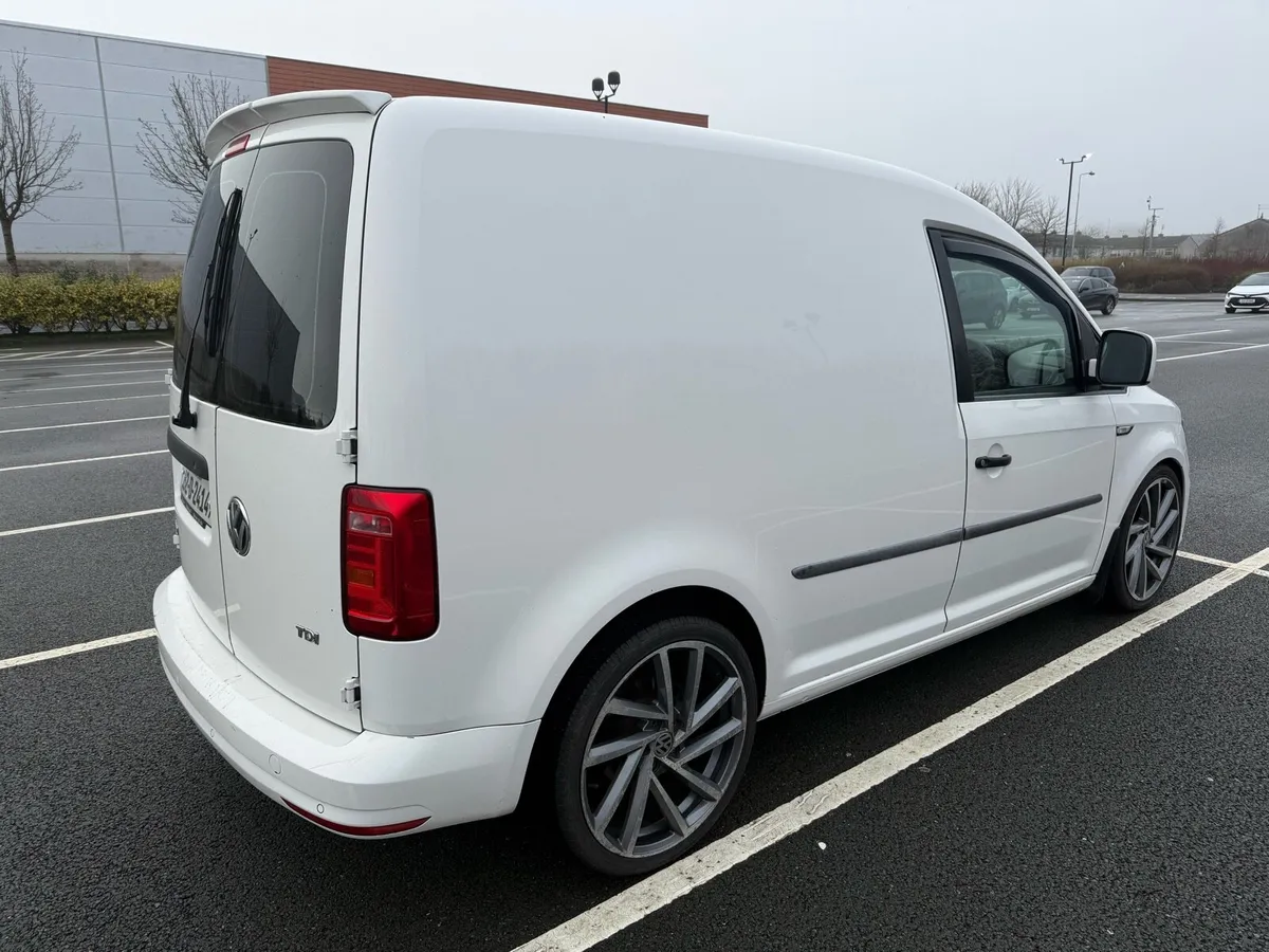 Volkswagen Caddy 2016 2.0 - Image 4