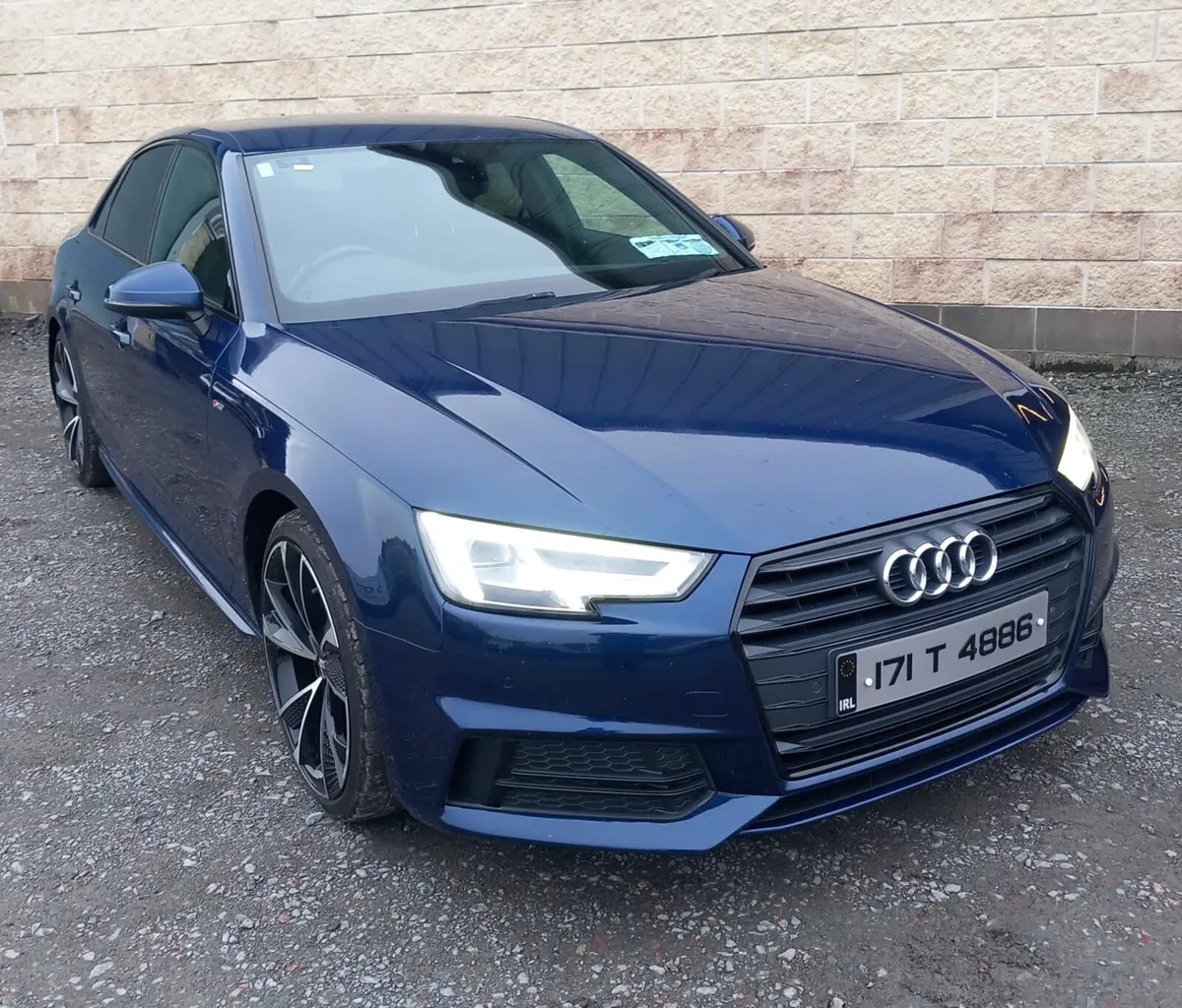 2017 AUDI A4 S-line Auto - Image 3