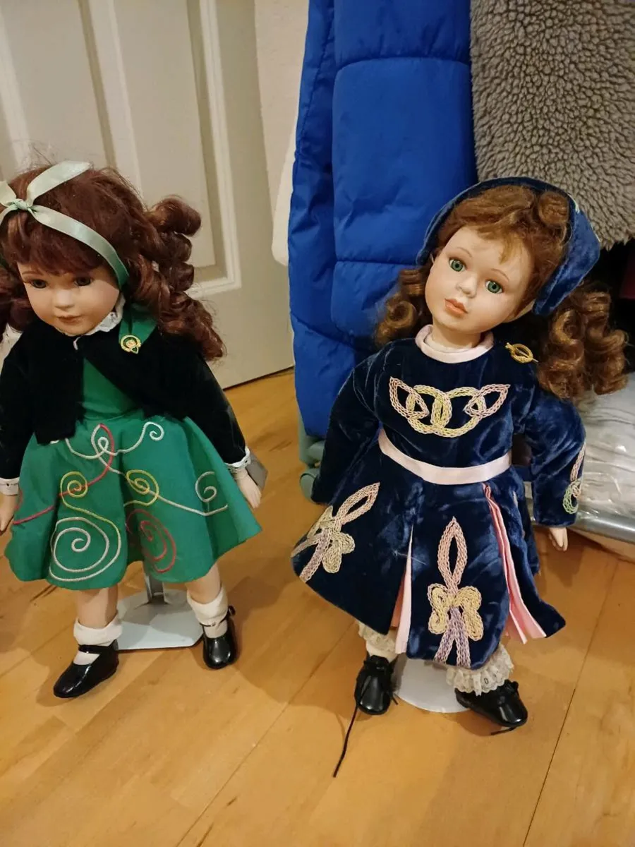 Porcelain dolls - Image 1