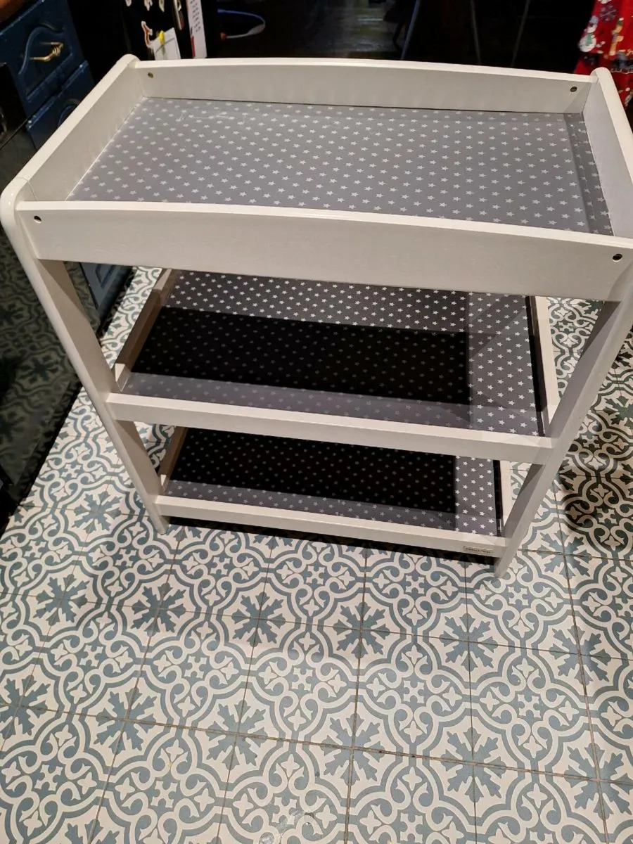Mamas and papas Changing table - Image 1