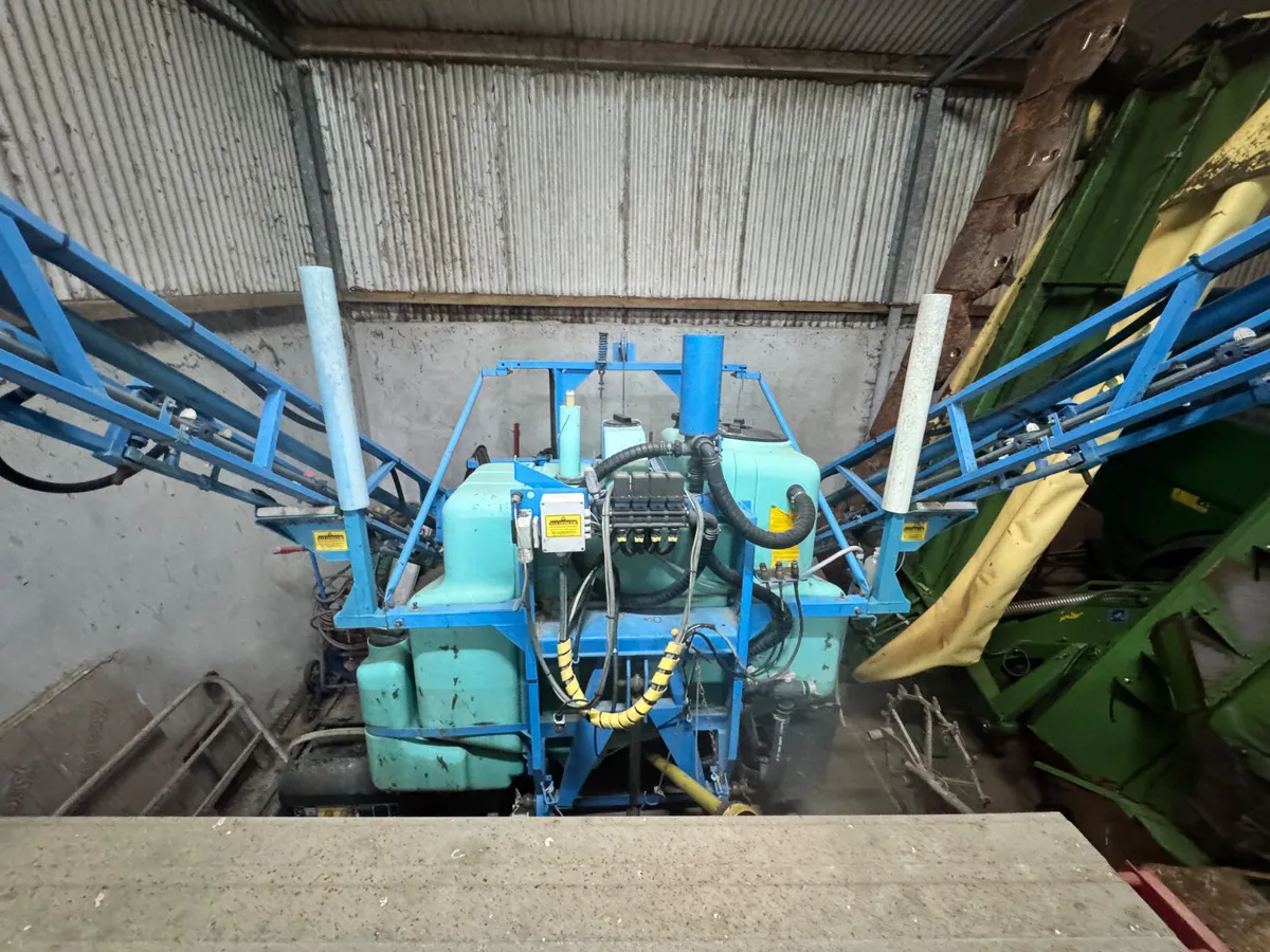 Berthoud 1200 Litre Sprayer - Image 1