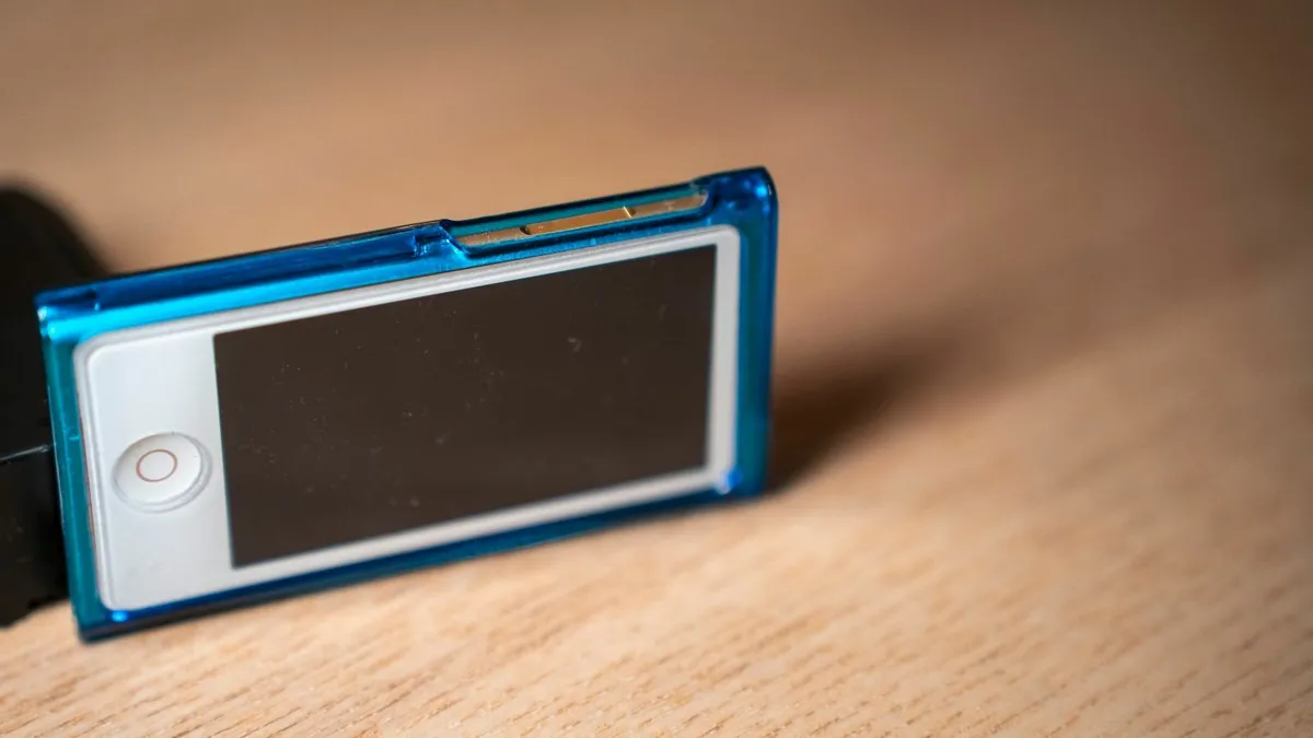 iPod Nano 7th Generation 16gb Bluetooth Touch - Image 4