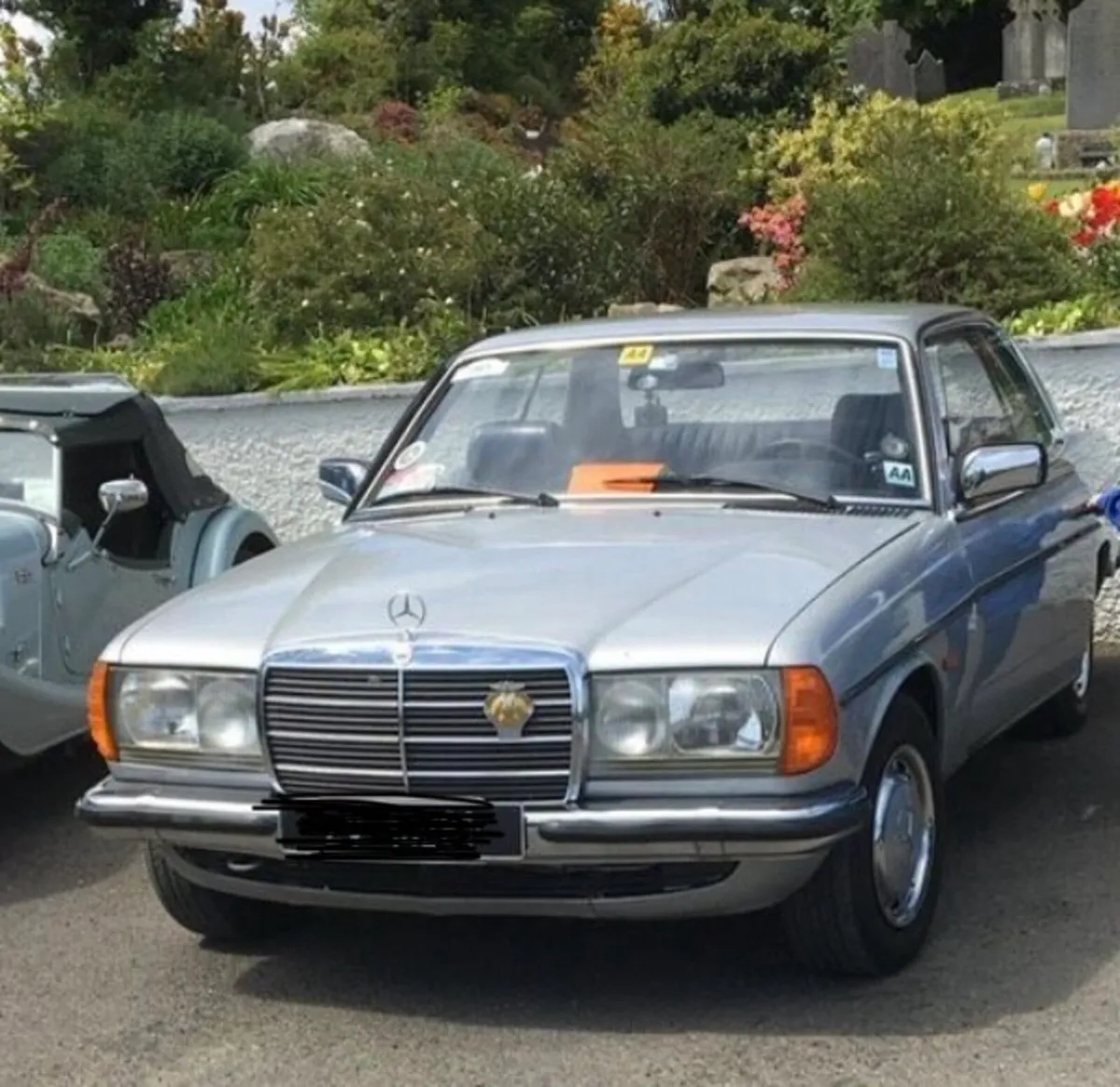 Mercedes 123. 2800 CE 1979 - Image 1