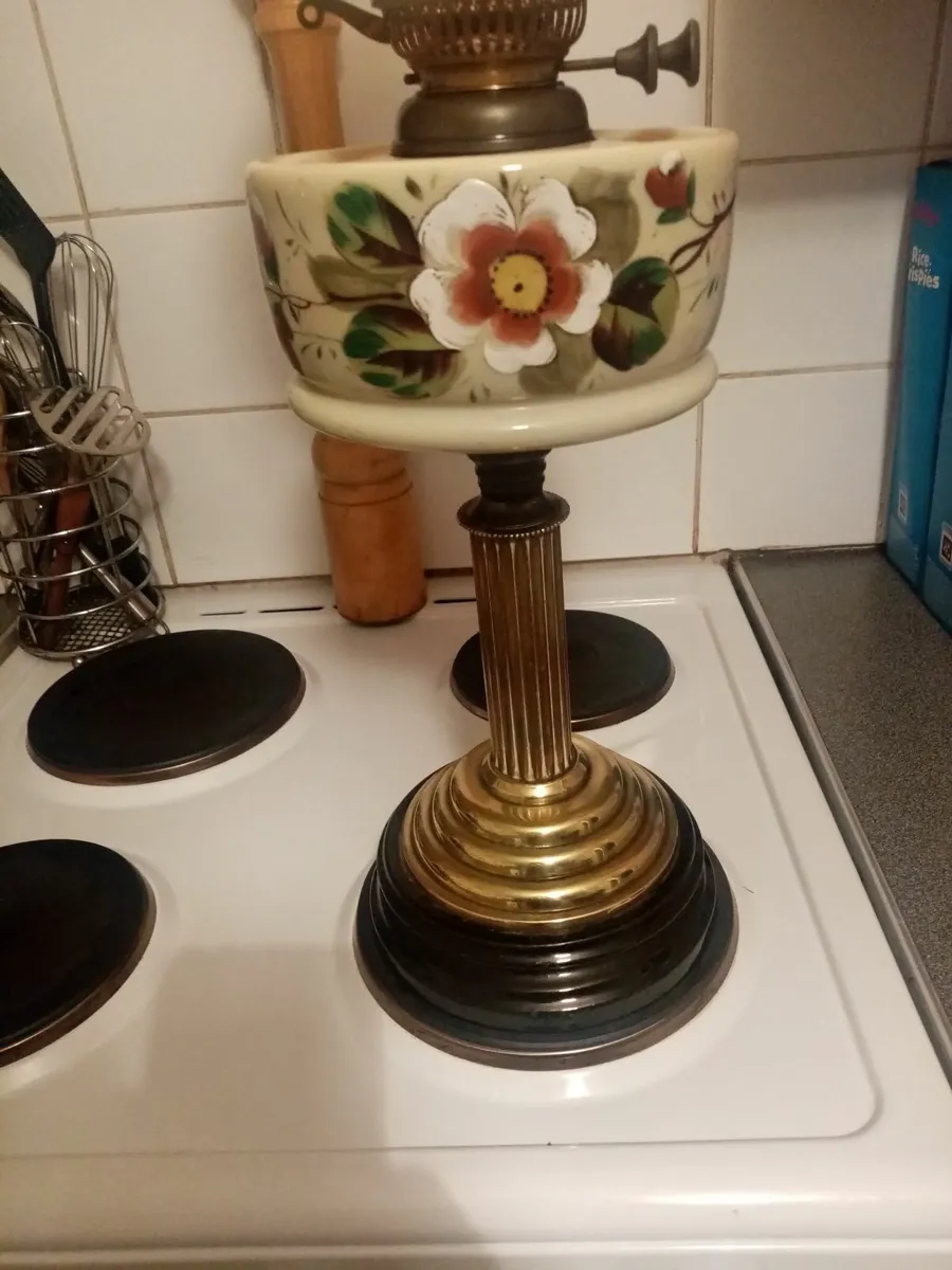 Vintage oil Lamp - Image 2