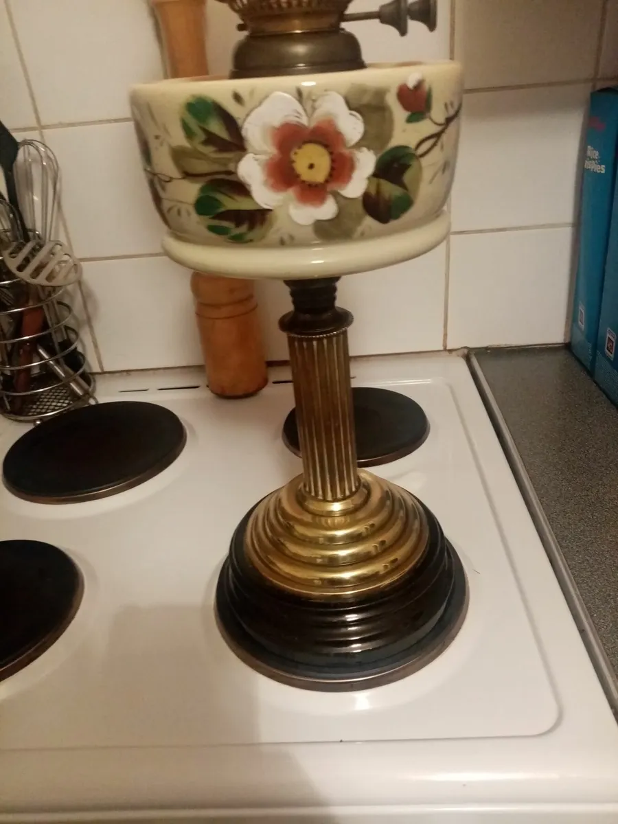 Vintage oil Lamp - Image 3