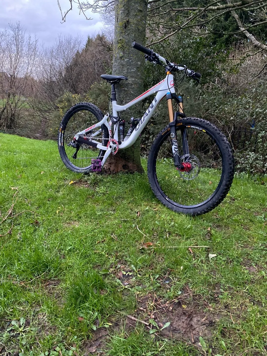 Giant trance X3 full suspension mountain bike - Image 1