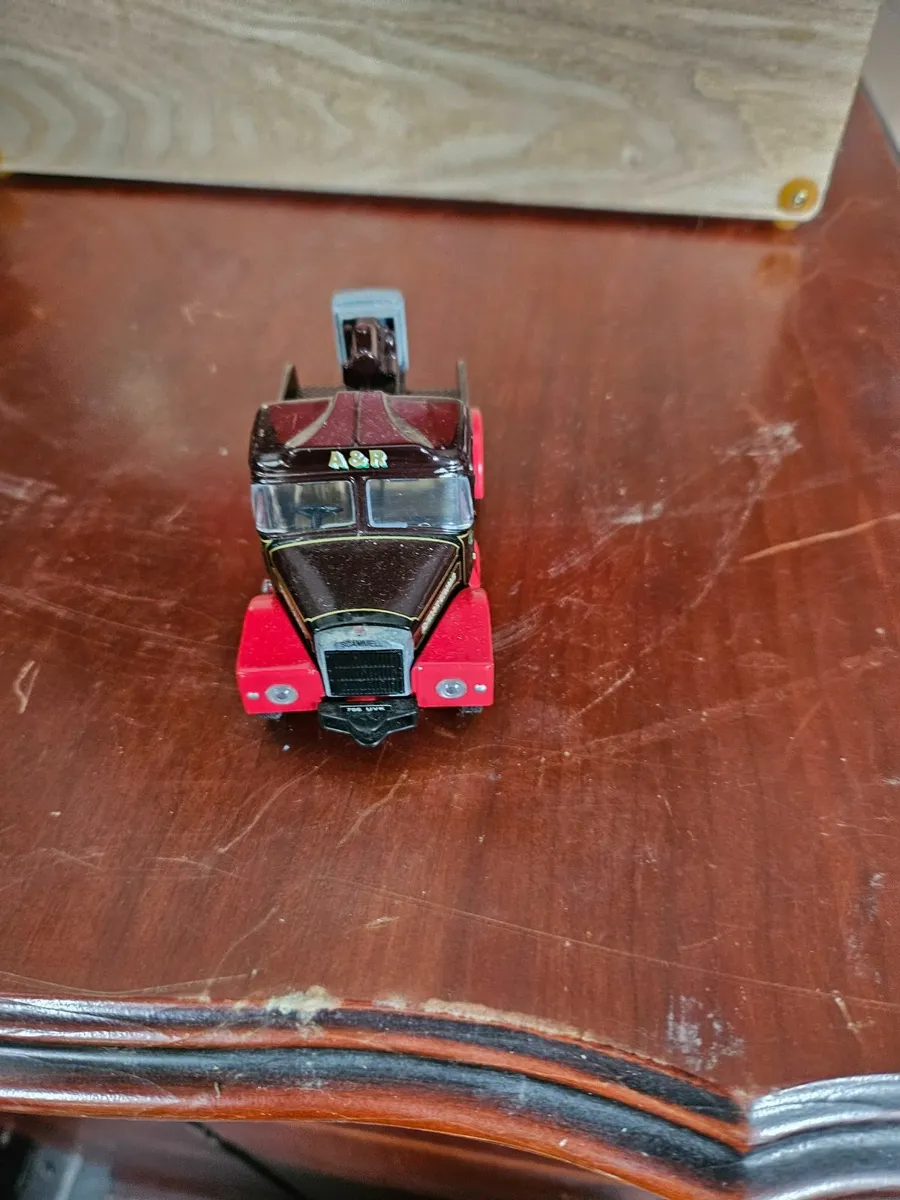 Corgi Circus Fair Ground Showmans Range Truck - Image 2