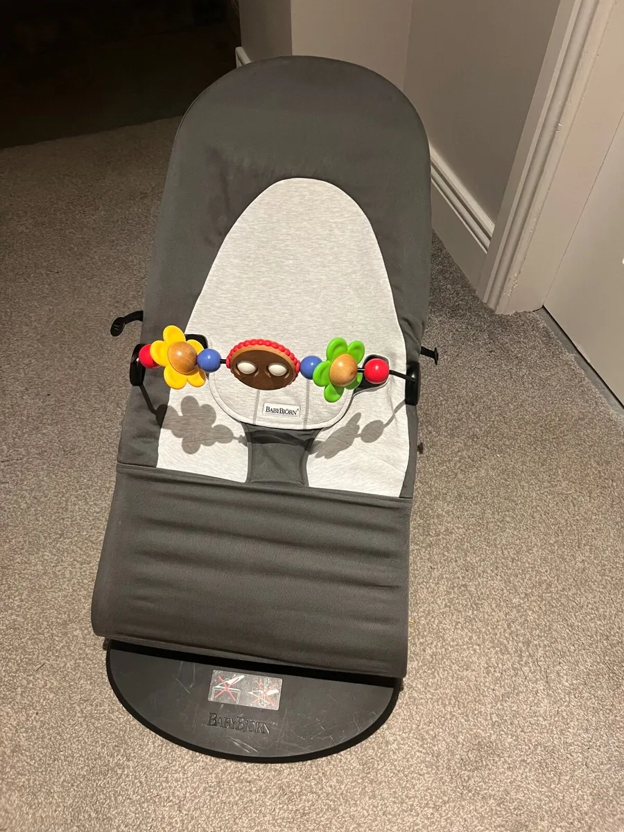 Babybjorn bouncer with toy bar - Image 1