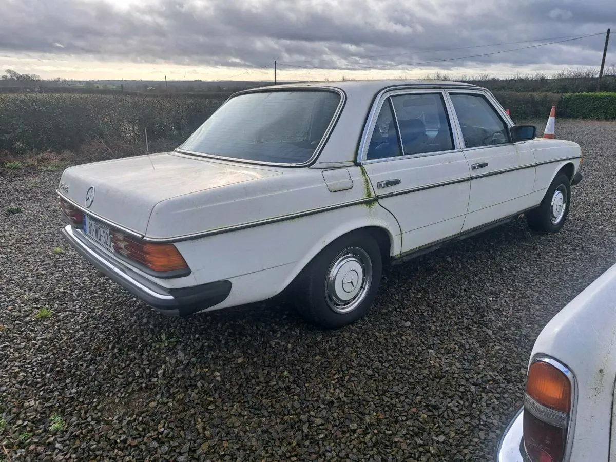 Rolls Royce, & Mercedes - Image 4