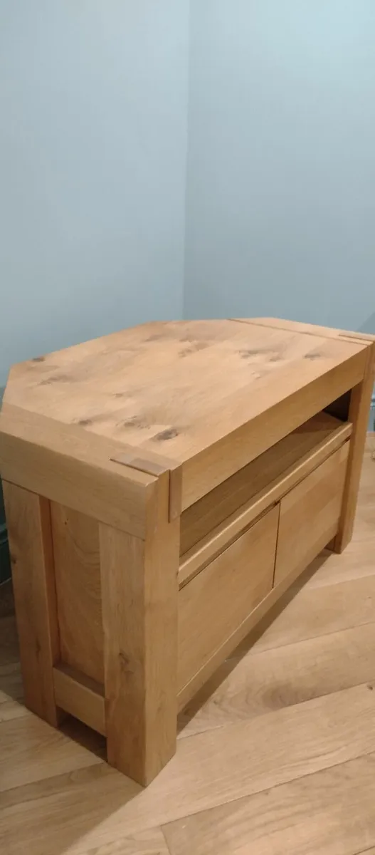 Solid Oak Corner TV Unit - Image 1
