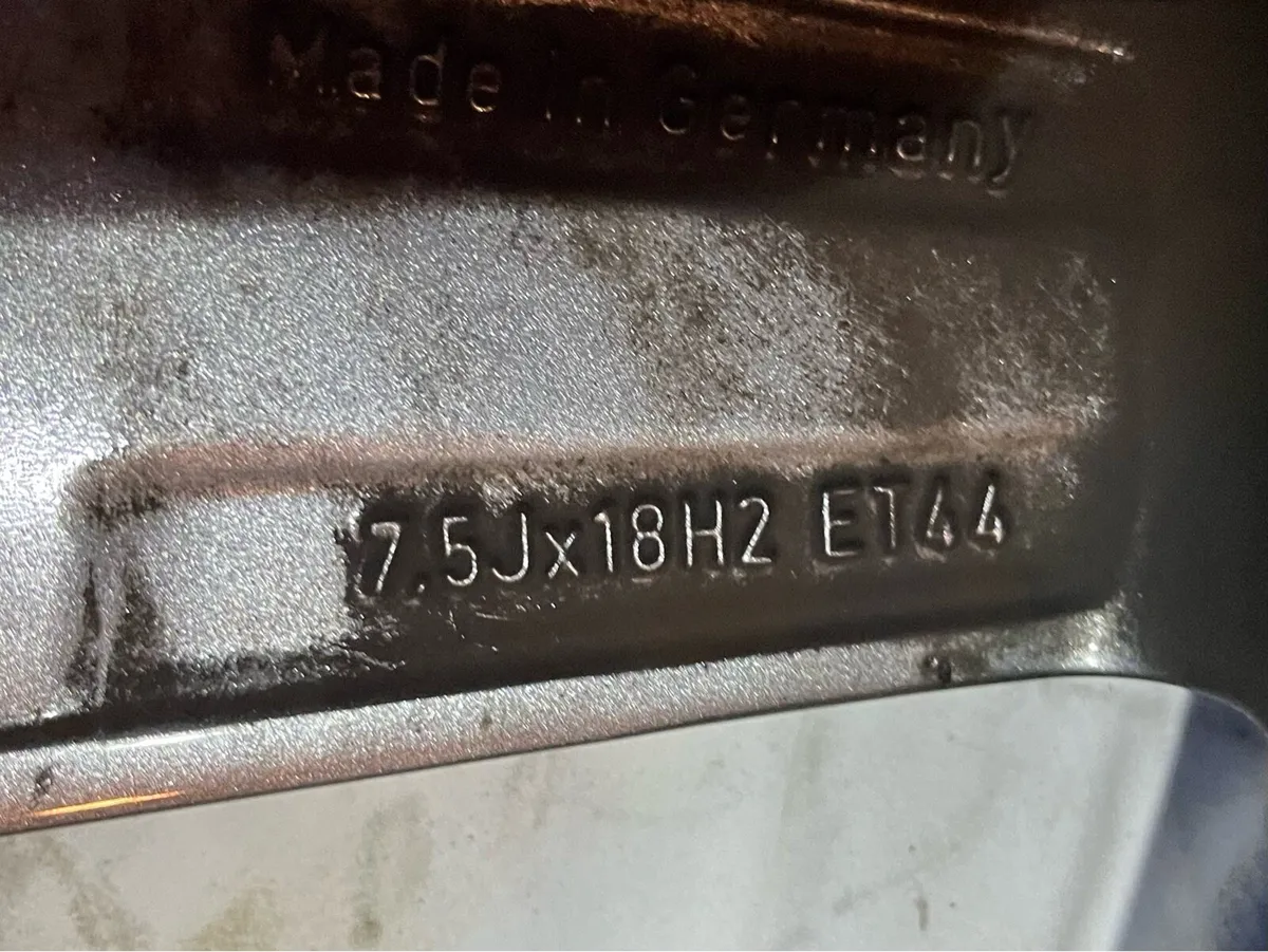 18’ Genuine Mercedes Amg 5x112 alloy wheels - Image 3