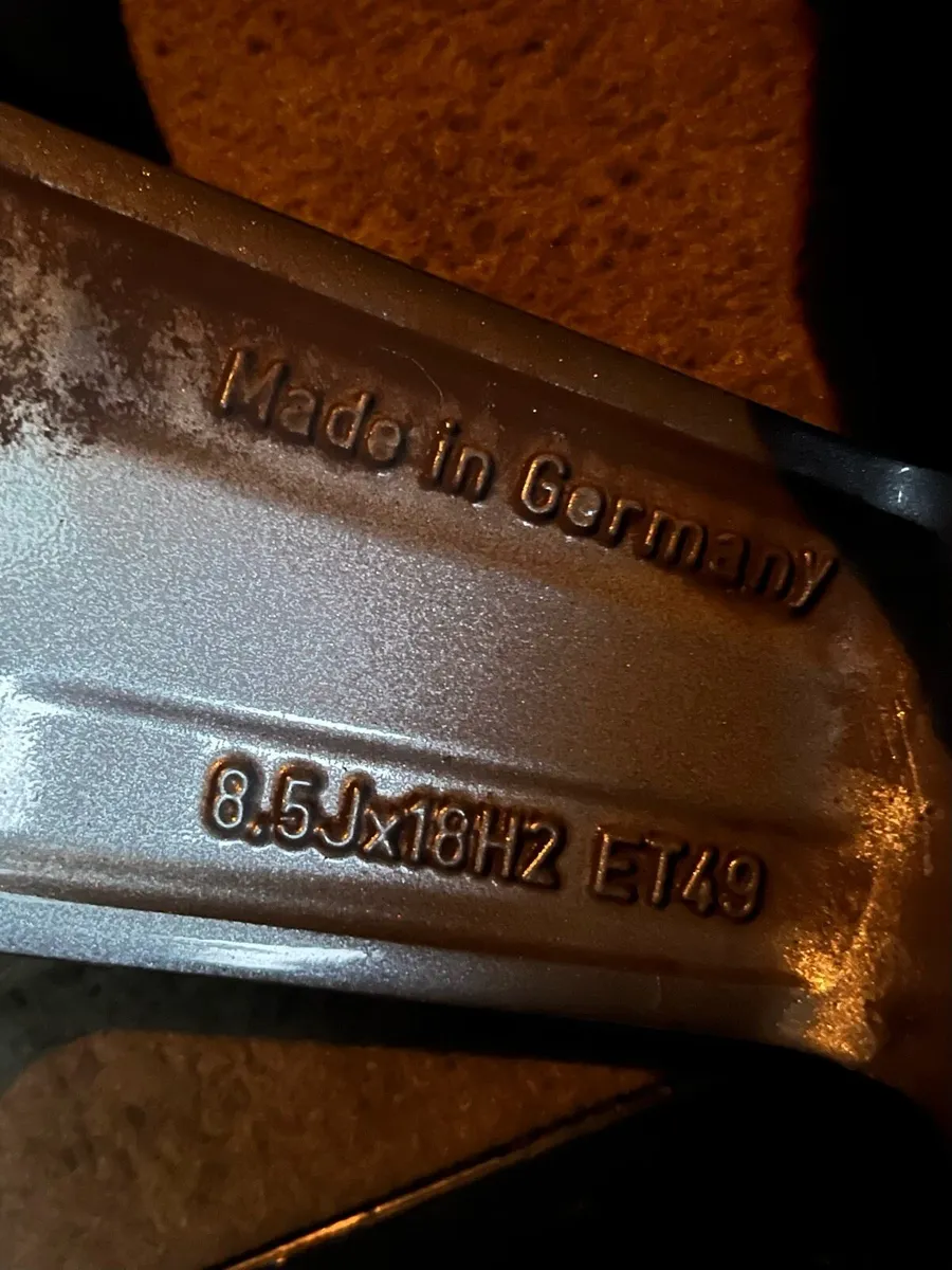 18’ Genuine Mercedes Amg 5x112 alloy wheels - Image 4