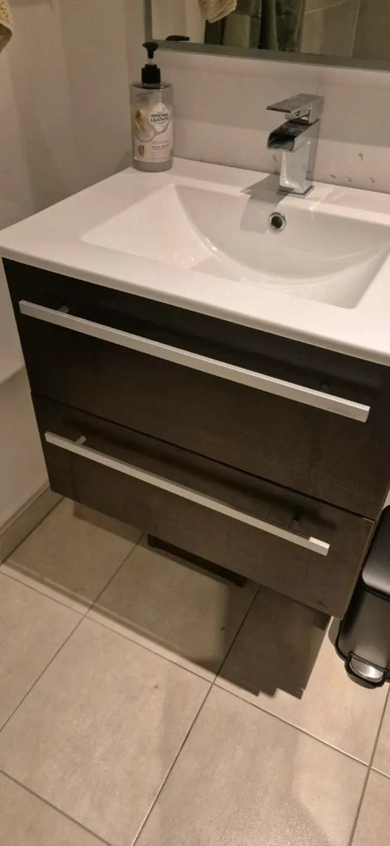 Modern Bathroom vanity unit with sink and tap - Image 2
