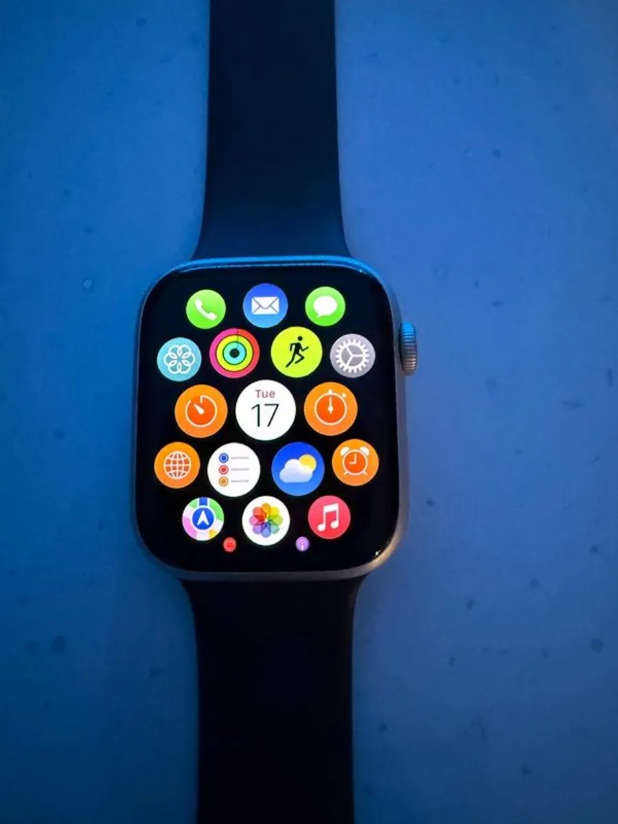 Apple Watch Series 8 GPS 45mm - Image 3